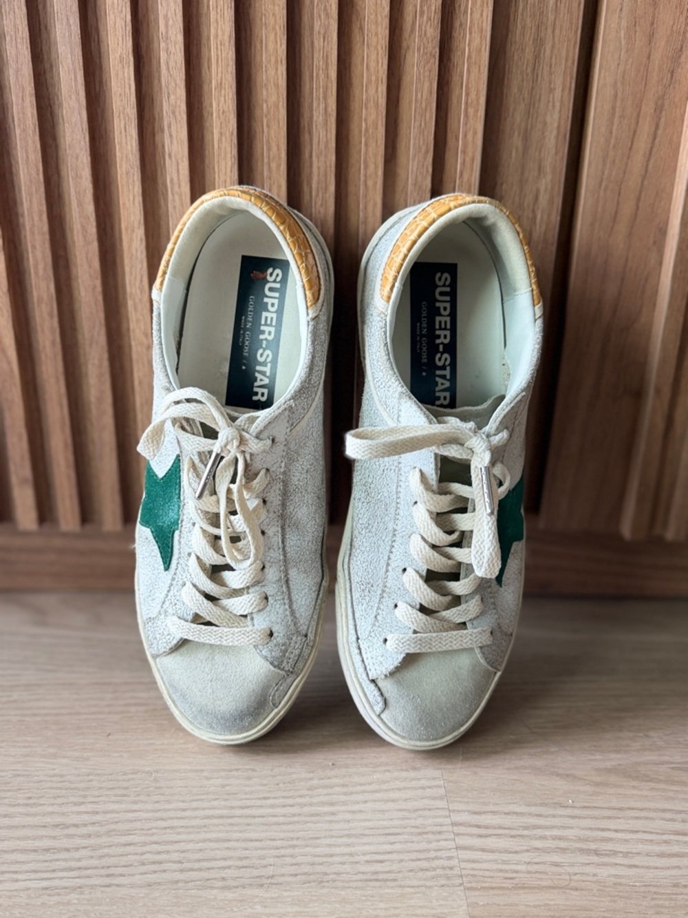 Golden Goose Super-Star Cream Sneakers with Green Star and Tan Heel - Picture 2 of 7